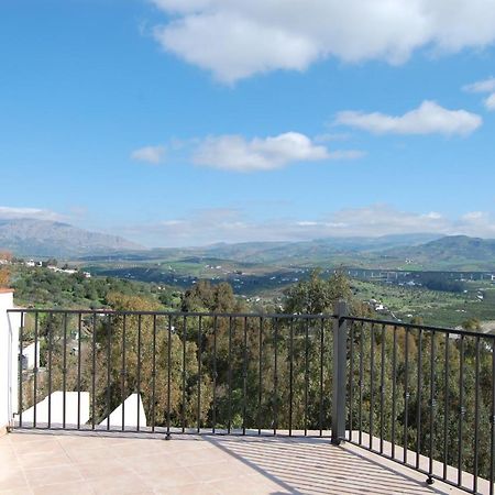 One Bedroom Penthouse Alora Exterior photo
